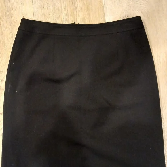 Amanda + Chelsea Classic Black Business Skirt Size 6 - Picture 4 of 4
